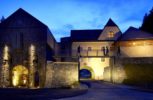 Burgenwelt und Highline 179  ist 15 Autominuten vom Chalet Tannenhof