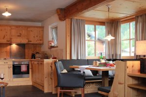 Kamin-Chalet-Appartement mit Blick zur Zugspitze